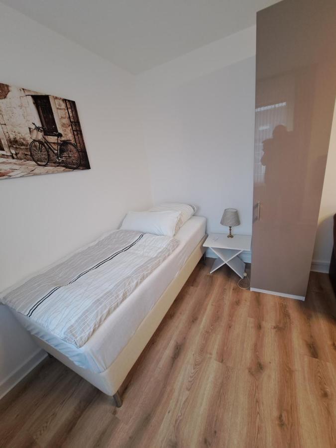 Muttis Apartment بوروسيا مونشنغلادباخ المظهر الخارجي الصورة