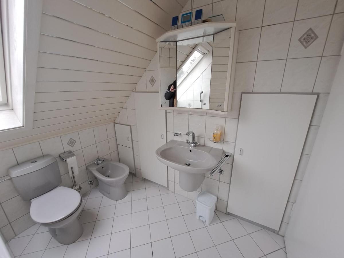 Muttis Apartment بوروسيا مونشنغلادباخ المظهر الخارجي الصورة